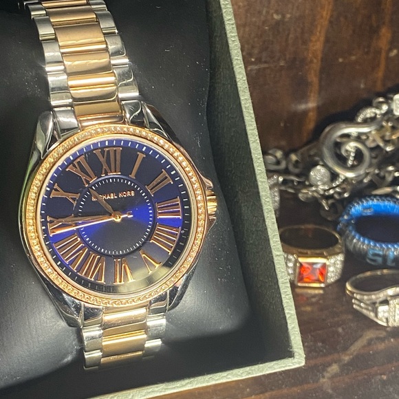 Amazing Michael Kors Blue Kacey Two Tone Sundial Timepiece. - Picture 3 of 6